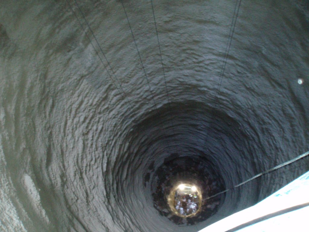 Chimenea, Equilibrio, Túnel